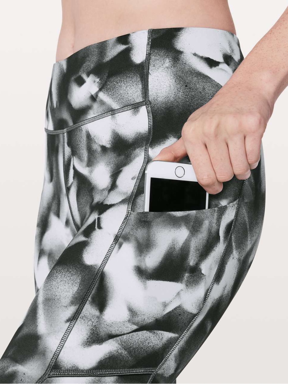Lululemon Speed Up Crop 21" Black White Athletic Leggings - Picture 2 of 9